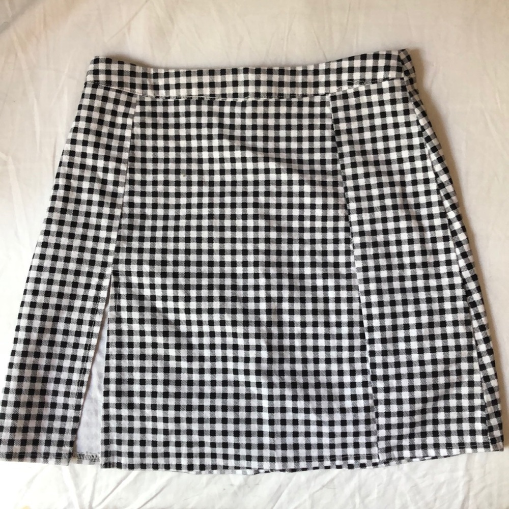 LF checkered side slit skirt